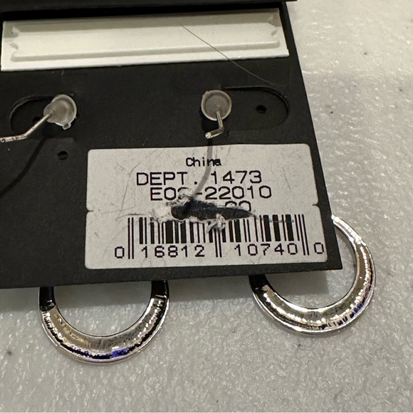 NWT 2 pairs Earrings- Sensitive Ears hoops silver & gold; Hannah silver dangles - Picture 8 of 8